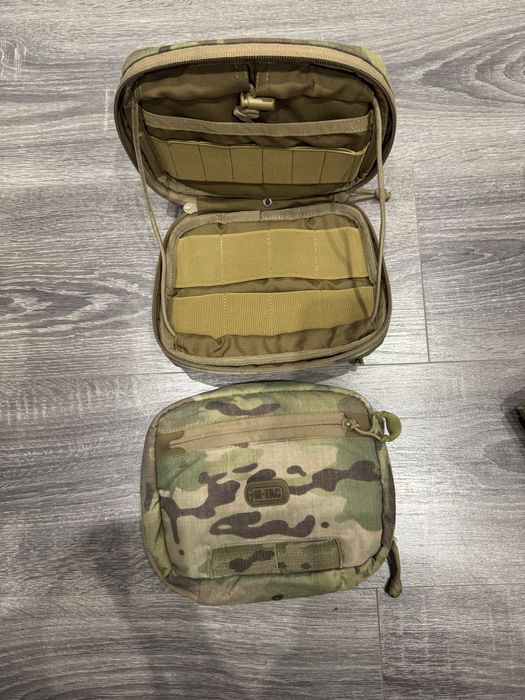 Військове спорядження.