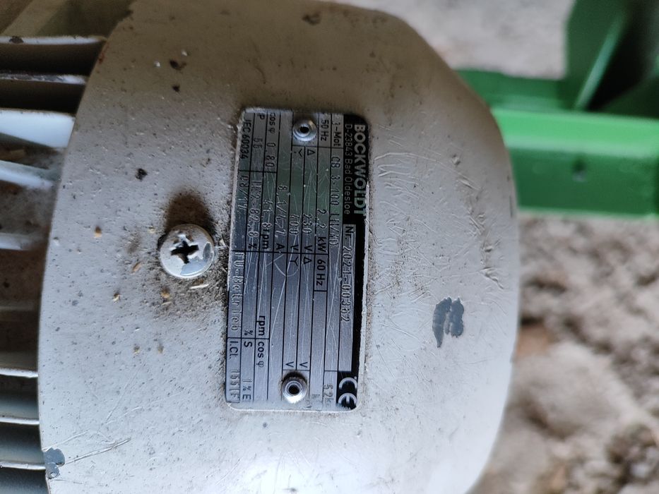 Elektryczny rębak łuparka do drzewa 2.2kw