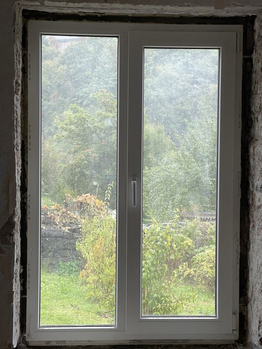 Продам вікна металопластикові.