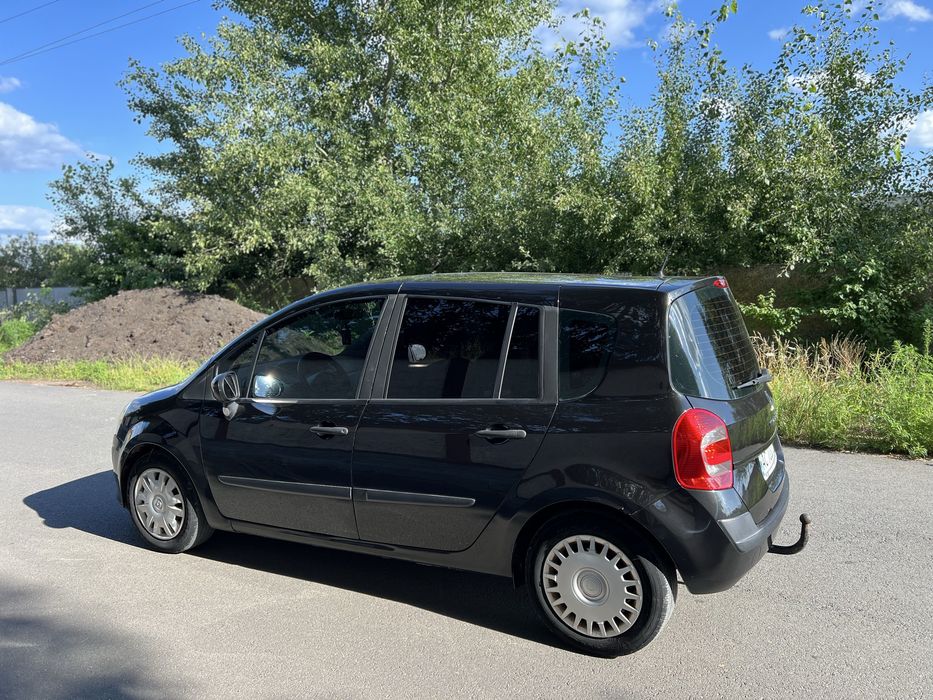 Продаю RENAULT MODUS 1.5 дизель.
