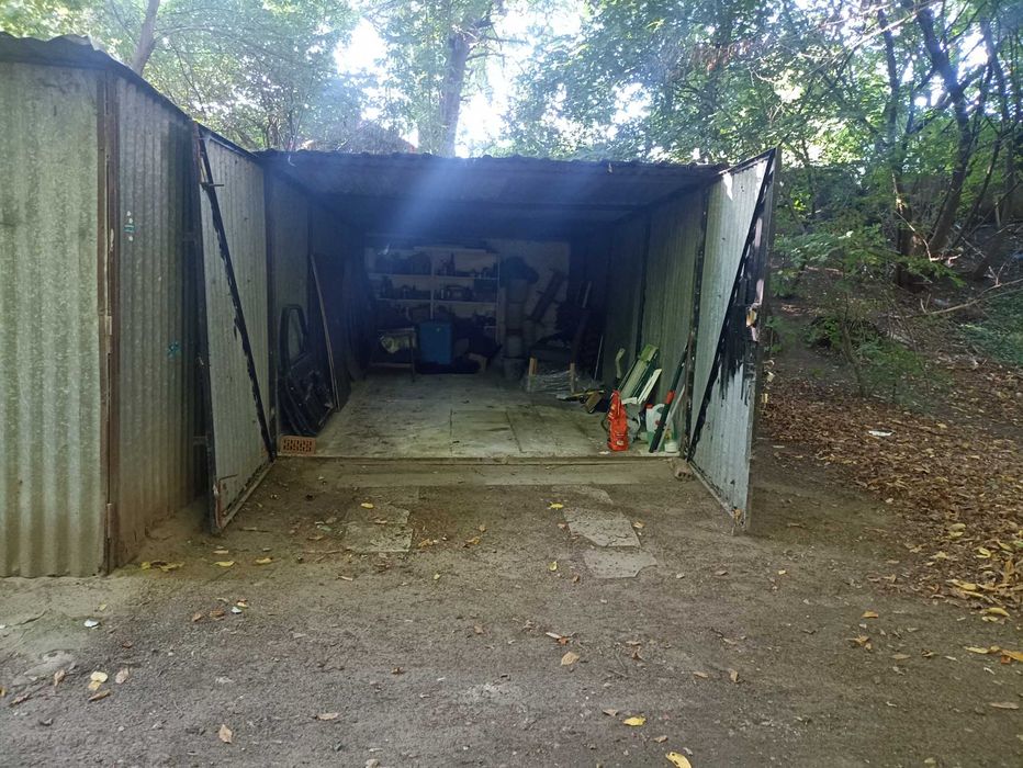 Garaż blaszany os. Arkońskie, 18m2