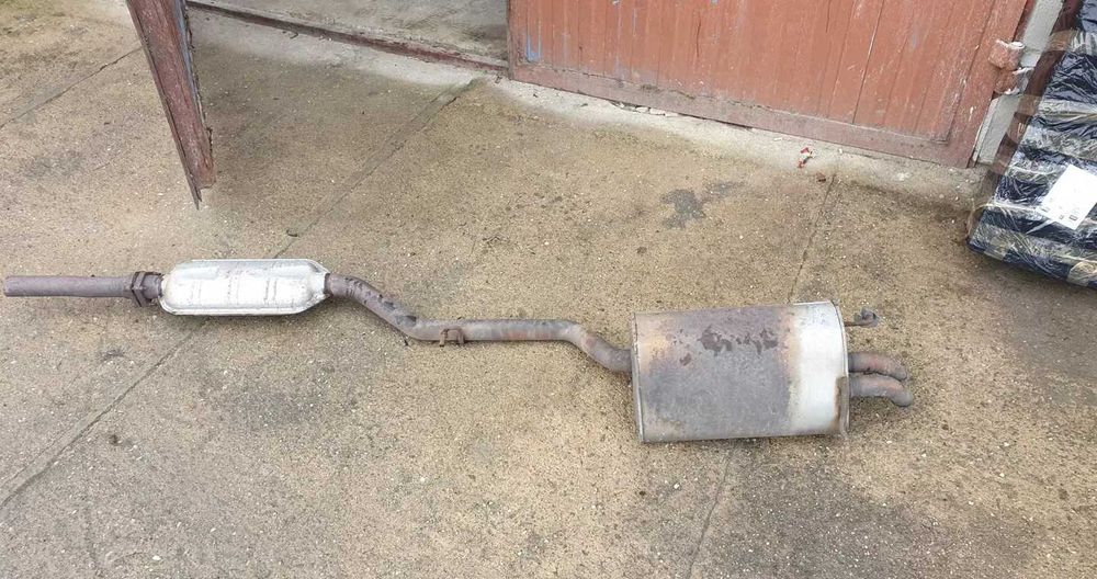 Mercedes C-klasa W203 Tłumik środkowy, końcowy wydech  1,8 kompressor