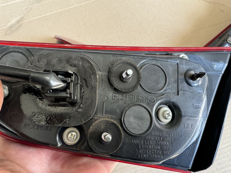 Фонари Mazda 3BP 2019+