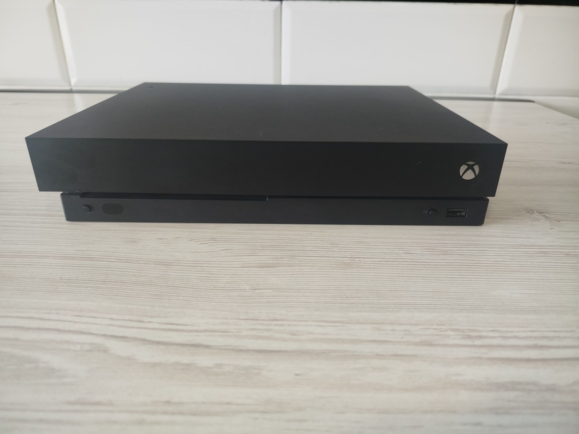 Xbox one x 1 терабайт