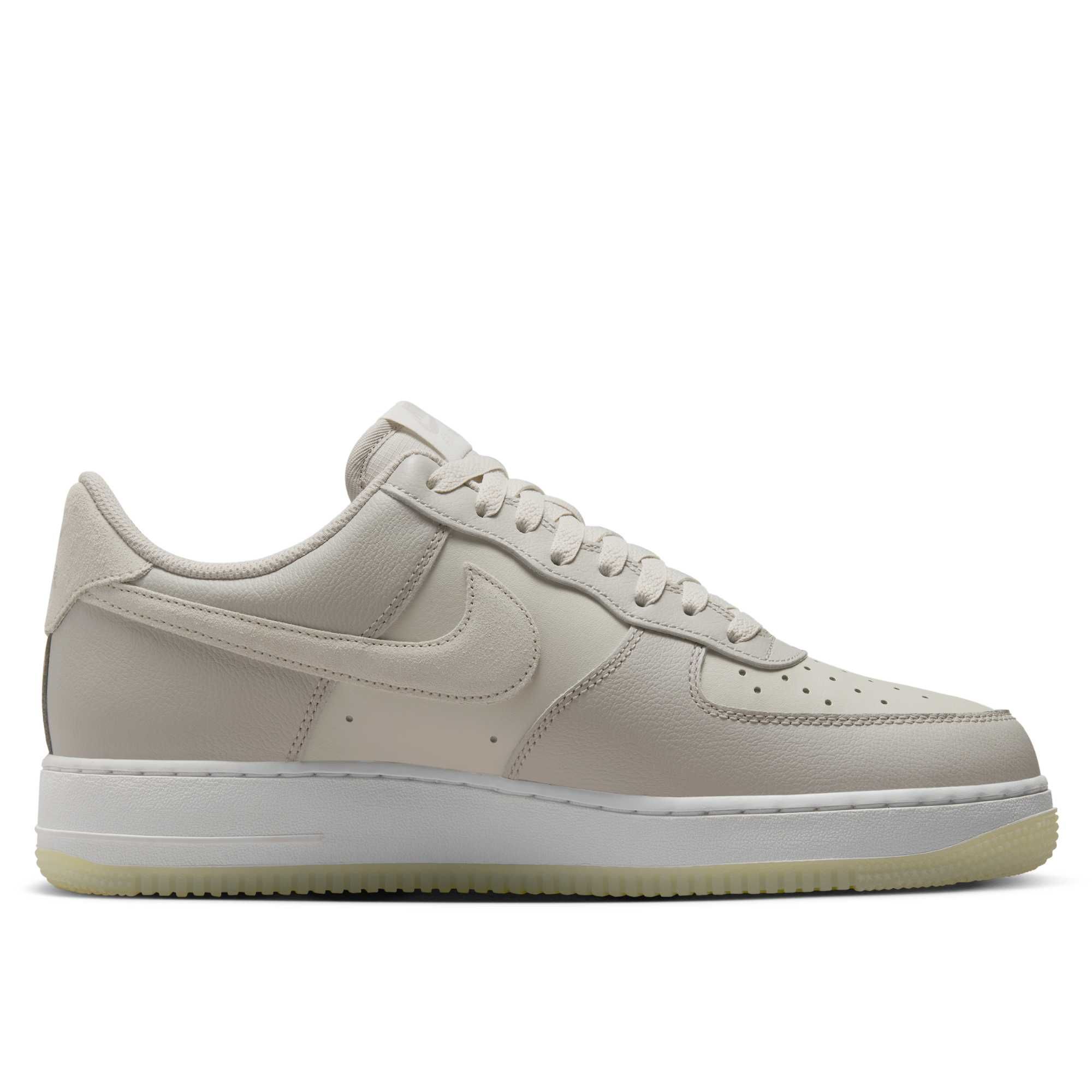 ОРИГІНАЛ Nike Air Force 1 '07 LV8 (FN5832-001) кроссовки мужские найк