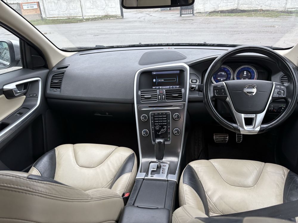 Житомир Volvo xc60 2011 дизель автомат 4*4 праве кермо Житомир джип