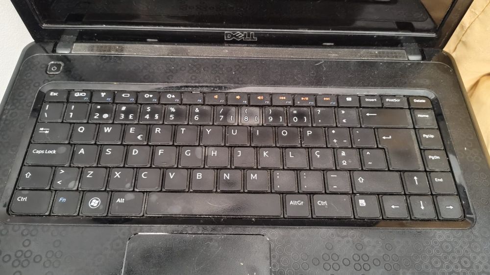 Portátil Dell 15" 4GB pentium dual core 2.30 Ghz