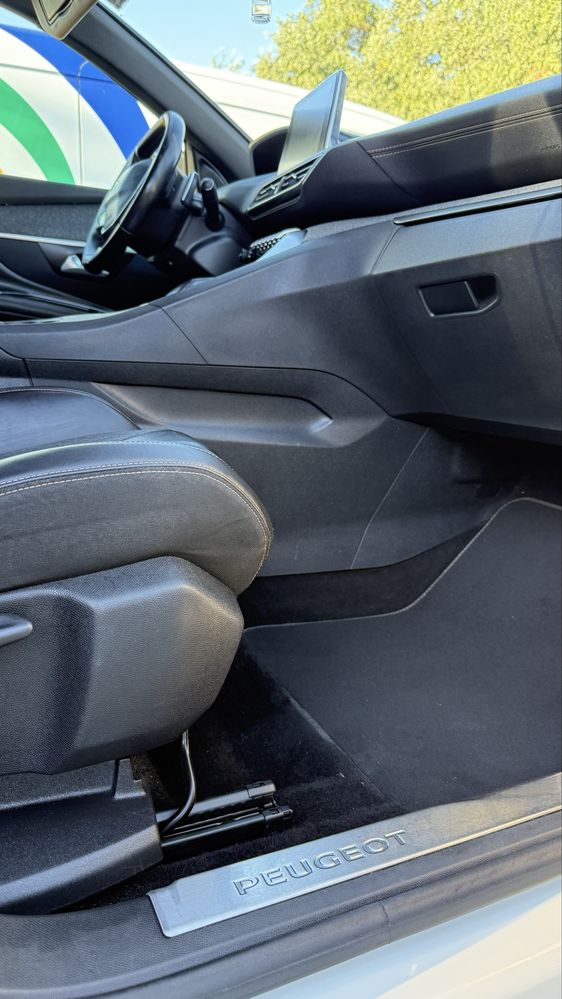 Peugeot 5008 GT Line 1.5 BlueHDi Automático - 2018 - 7 Lugares