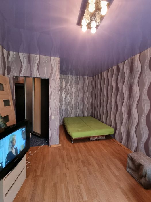 Подобово погодин довгостроково помісячно 1кім кварт Джакузі 1поверх