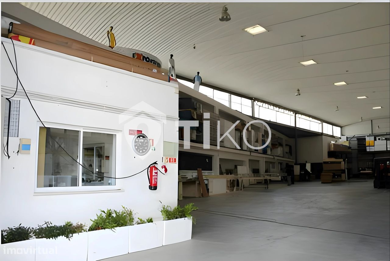 Armazéns logísticos e industriais em Arruda dos Vinhos, Lisboa