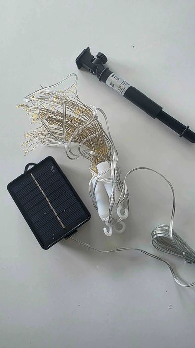 Zestaw 3 sztuk wiszących lamp solarnych w kształcie fajerwerków 270LED