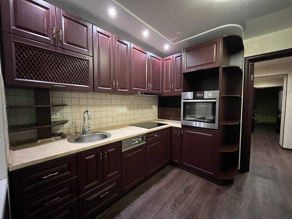 Оренда 3к квартири Космонавтів/ Олімп