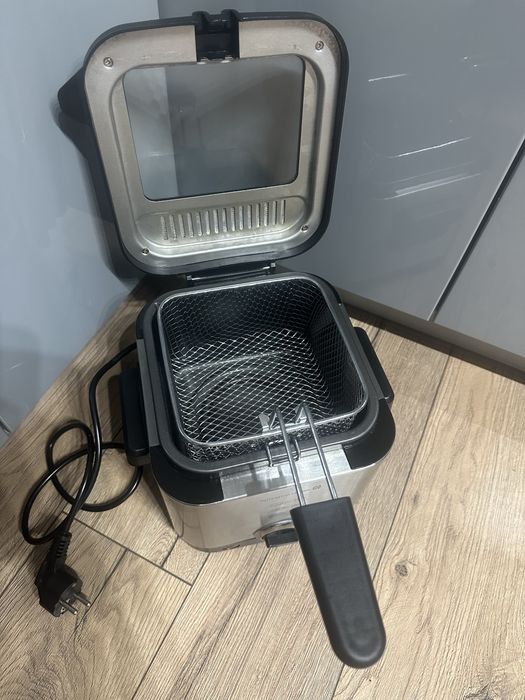 Frytkownica mała przenośna Tarrington House DF900