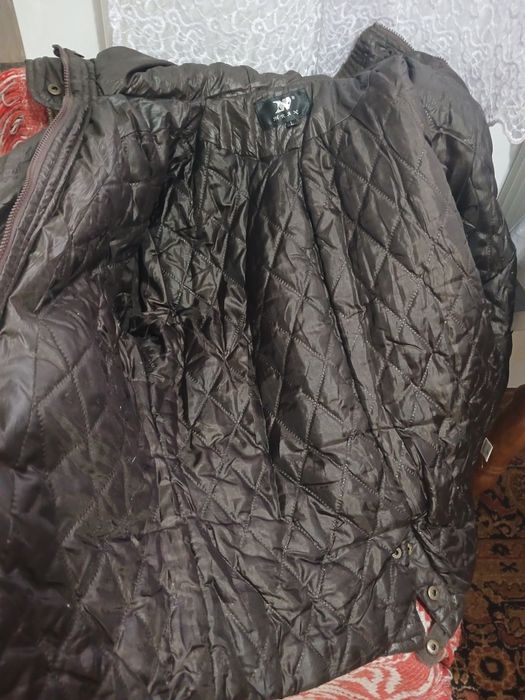 Курточка жіноча,