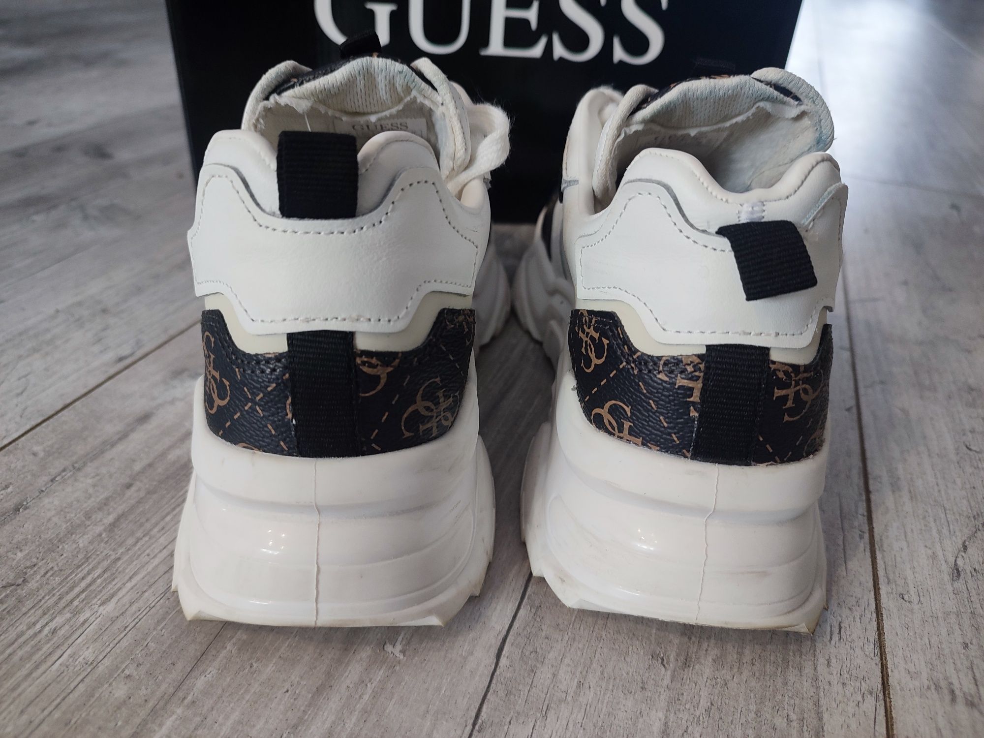 Buty Guess damskie, rozmiar 39, jak nowe.