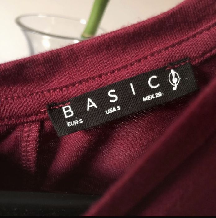 T-shit basic bordeaux da Stradivarius