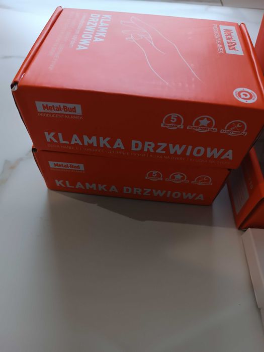Klamka drzwiowa kwadratowy szyld