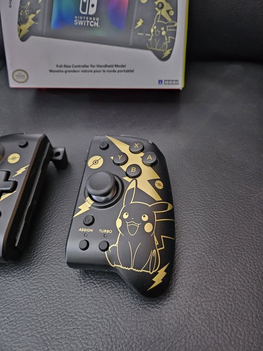 Kontroler Hori Split Pad Pro w edycji Pikachu Black & Gold Nintendo