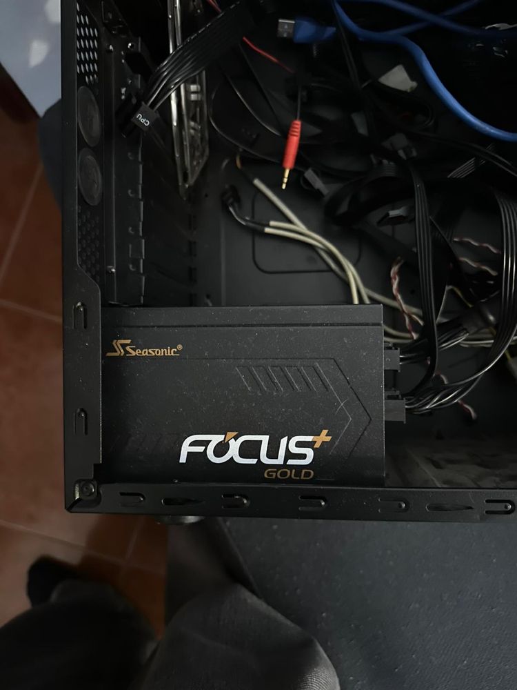 Seasanic focus 850w gold modelar