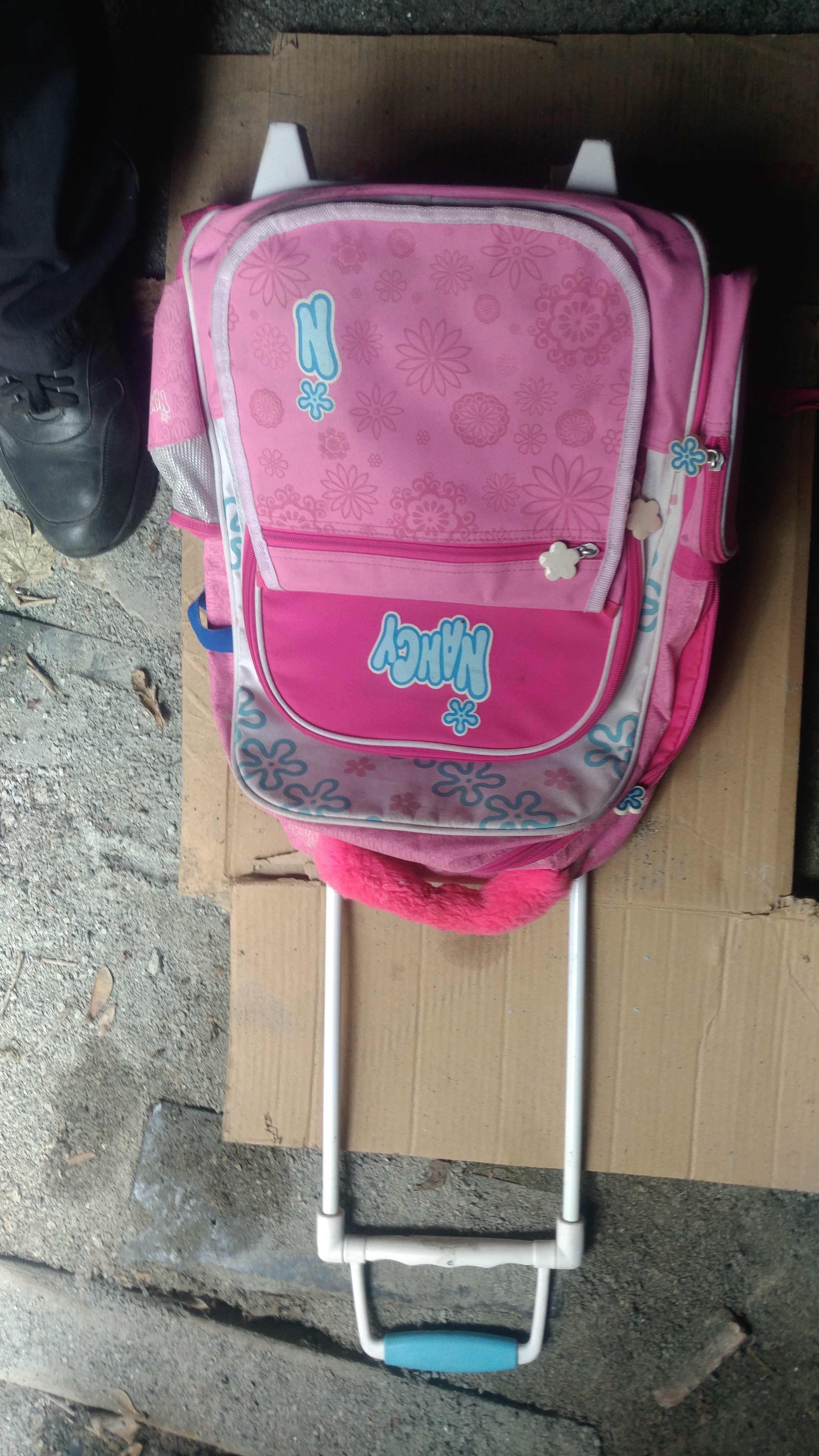 Продам рюкзак детский на колесиках