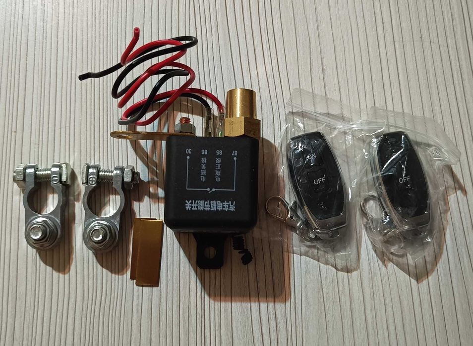 Вимикач маси дистанційний 12v 200A. Выключатель массы дистанционный