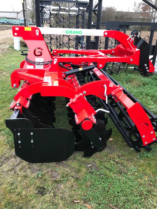Brona talerzowa GRANO SHARK SHS 30 , wał daszkowy 600mm , 560 Ofas
