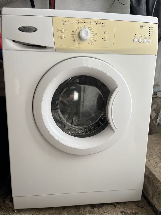 Стиралка Whirlpool на 5 кг