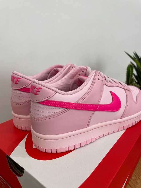 Nike Dunk Low Triple Pink (GS) 40