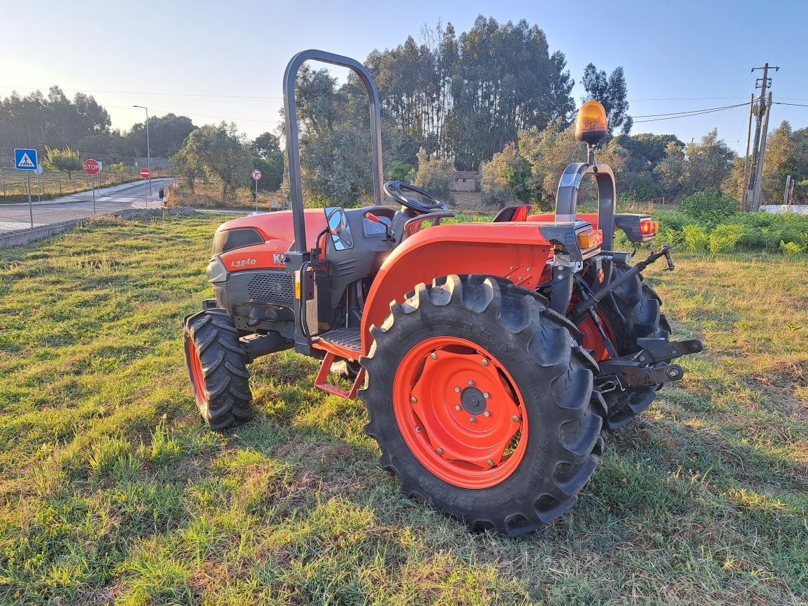 Trator Kubota L3540 com 660 horas