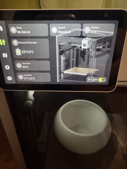 Стан нового! Bambu Lab X1 Carbon — швидкий і точний 3D-принтер