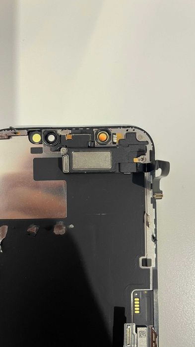 IPhone 12 sem placa-mãe