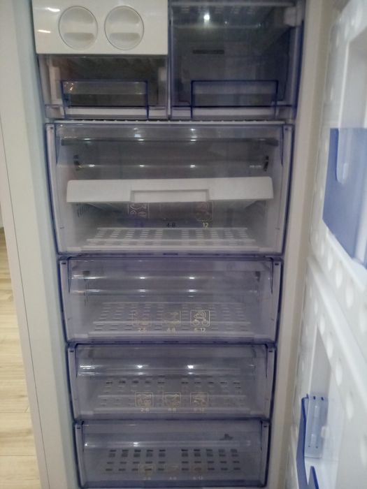 Морозильная камера BECO fn