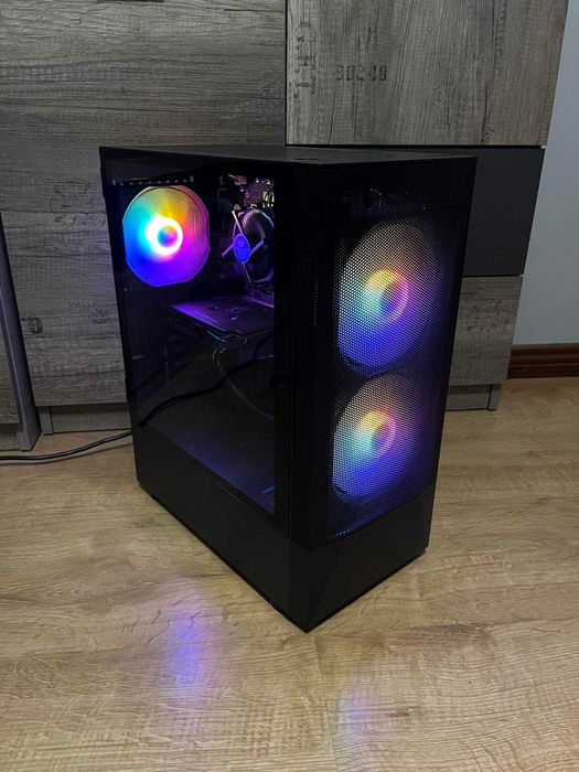 Komputer Stacjonarny do gier // Intel // 16GB RAM // 500GB SSD //