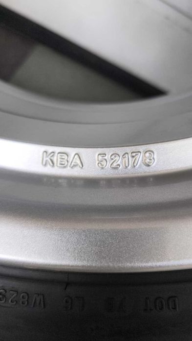 Koła Citroen C4 III Peugeot 2008 II 17'' 5x108 opony 215/60/17(OL1998)