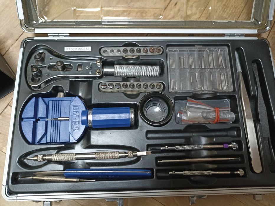 Профессиональный набор для ремонта часов Bergeon