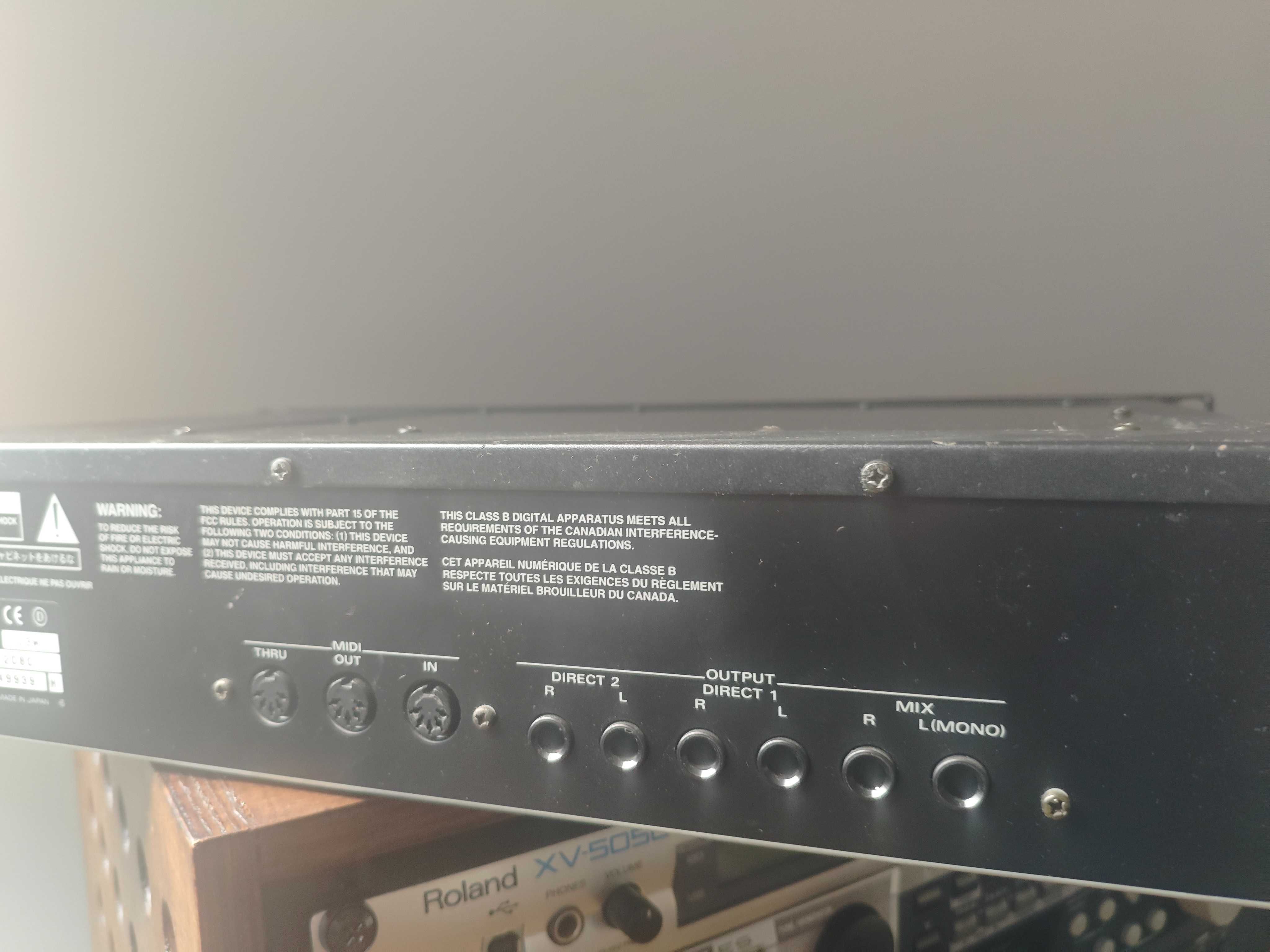 Roland JV-2080 syntezator rack