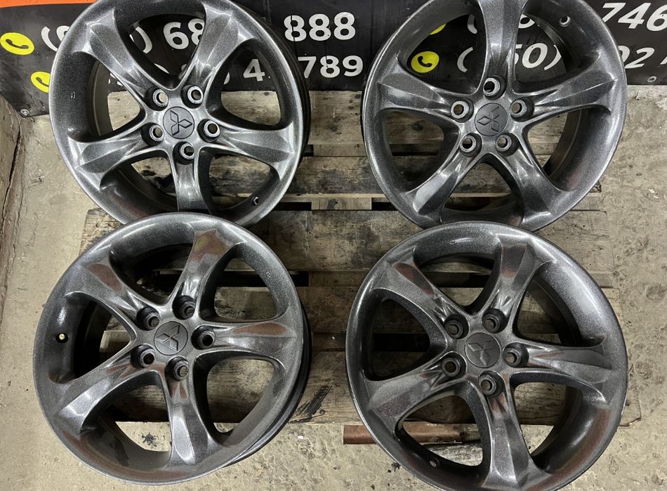 Продам комплект дисков R17-5*114.3 Оригинал  Mitsubishi