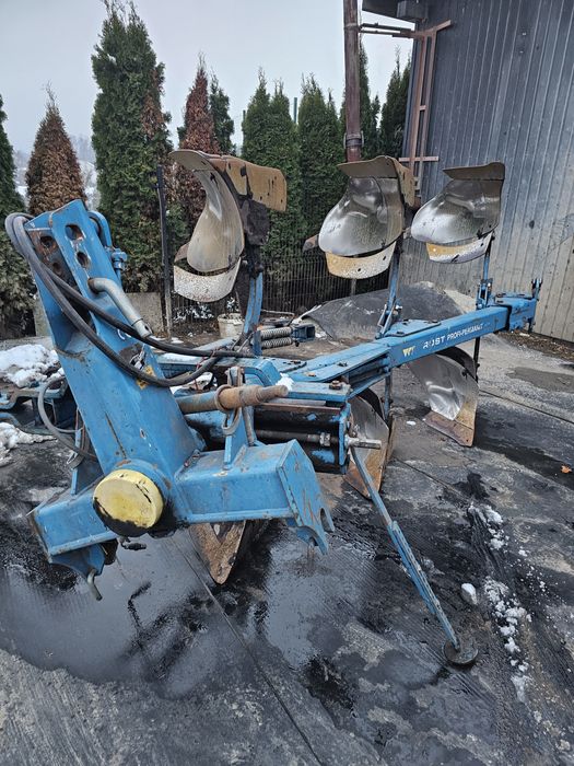 Pług Obrotowy 3 skibowy Ażurowy kuhn Frost