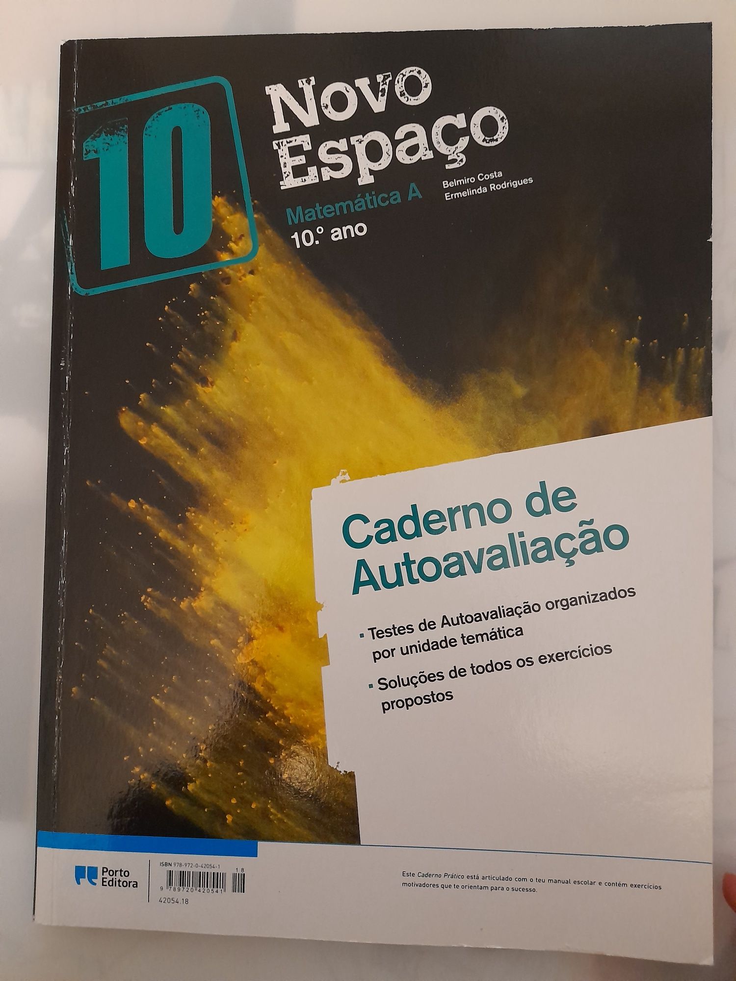 Caderno de atividades e preparação para testes novo espaço 10°
