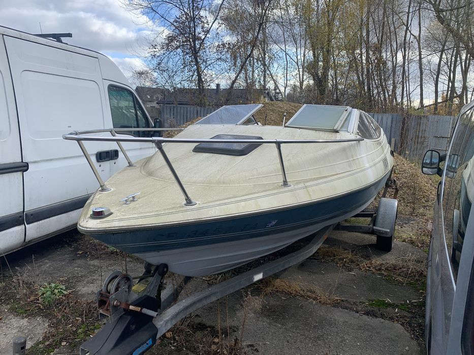 Motorówka BAYLINER