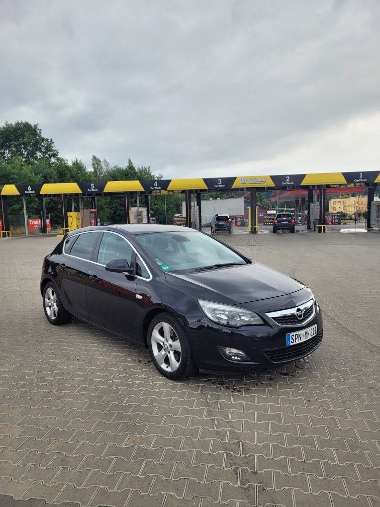 Opel astra J cosmo okazja