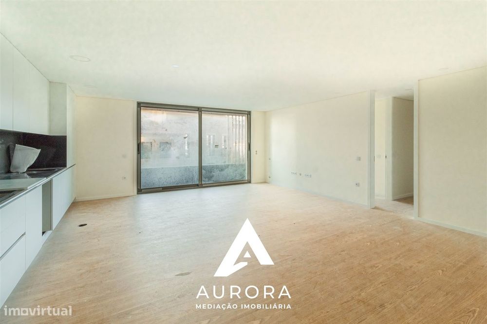 Apartamento T2 Nascente/Sul  94.80m2 úteis Espinho, terraço de 22.97m2