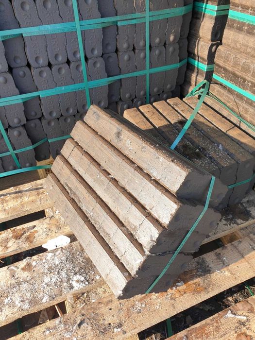 Brykiet REKORD opał piec kominek, tona,  LIDER LESZNO Wlkp.