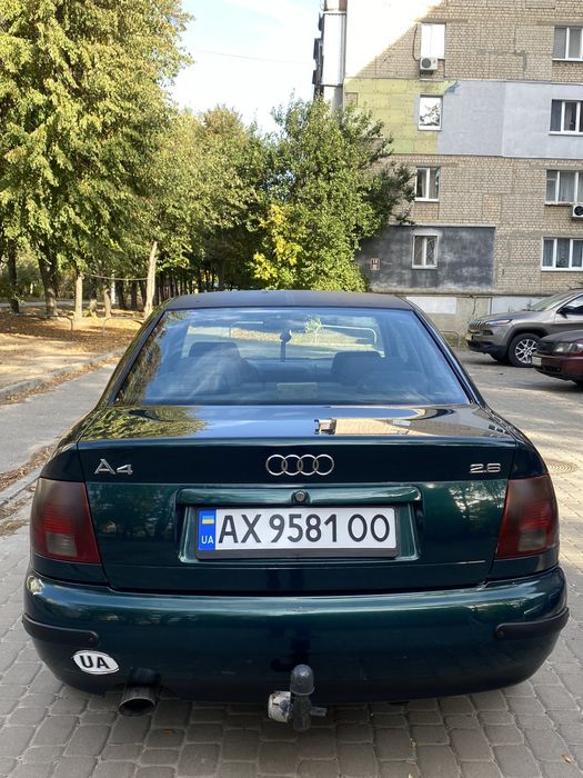Audi A4B5 1.6 г/б НЕ КРАШЕНА