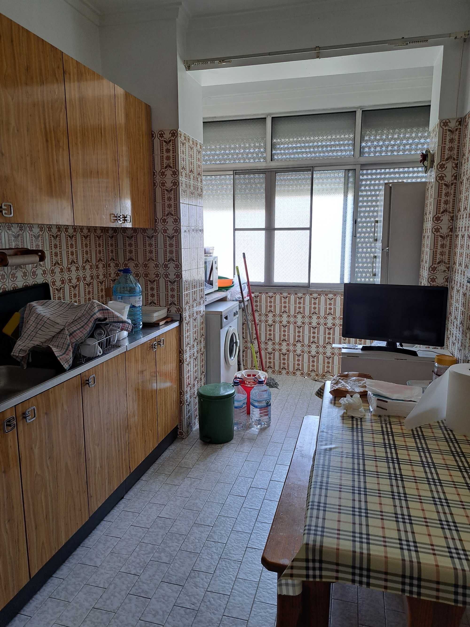 2 Quartos para alugar 10 min. de Lisboa tudo incluído.