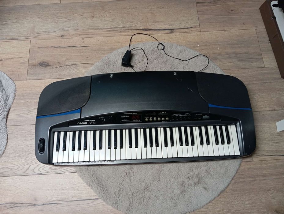 Sprzęt muzyczny - keyboard Casio