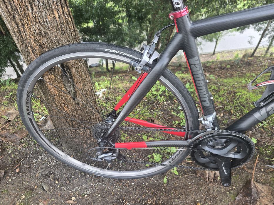 Bicicleta de carbono xs bem equipada