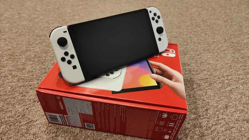 Nintendo Switch OLED - Chip PicoFly (desbloqueada) + Cartão 128GB