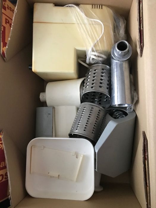 Кухонний комбайн в гарному стані, самовывоз