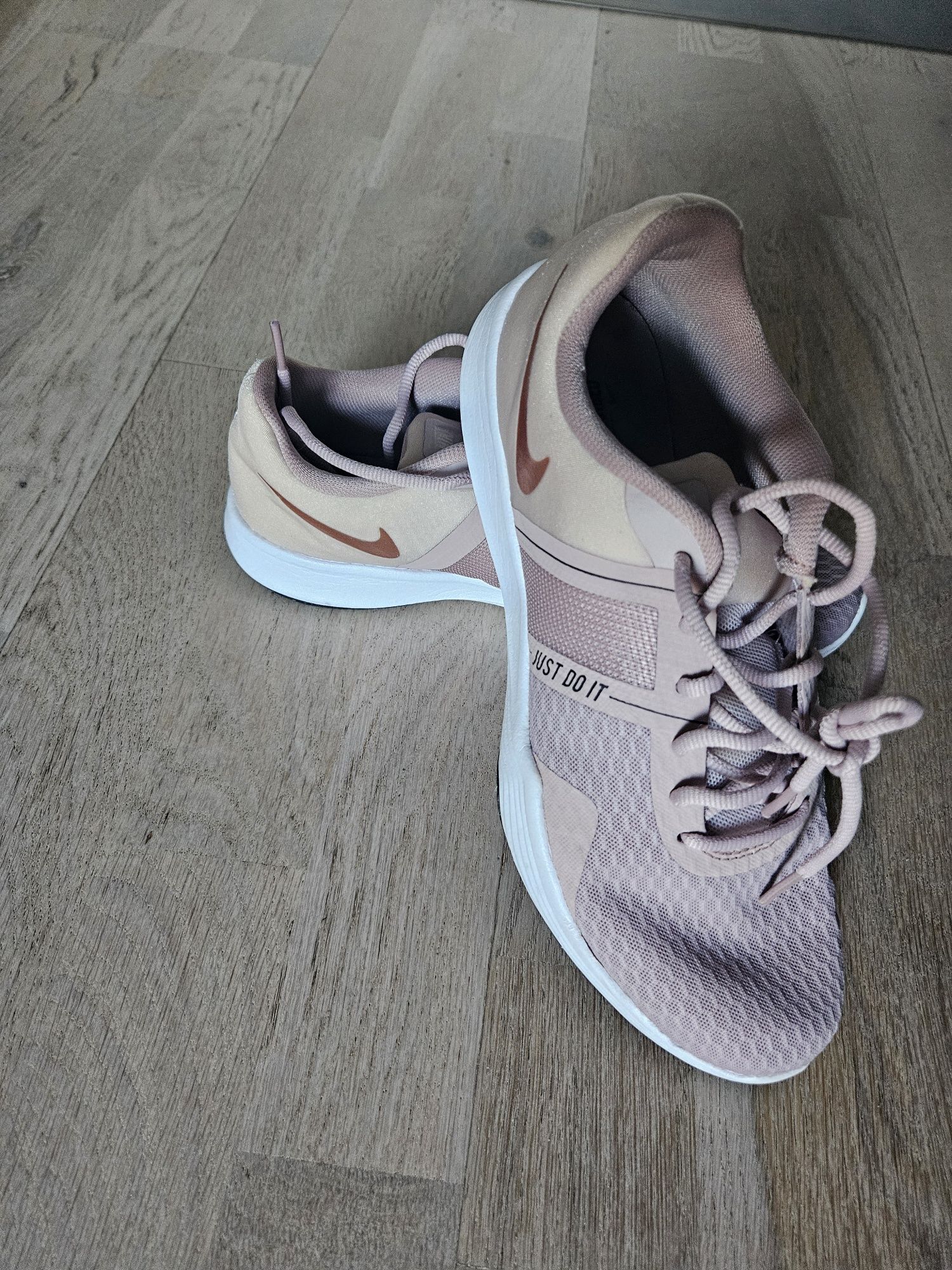 Adidasy Nike damskie